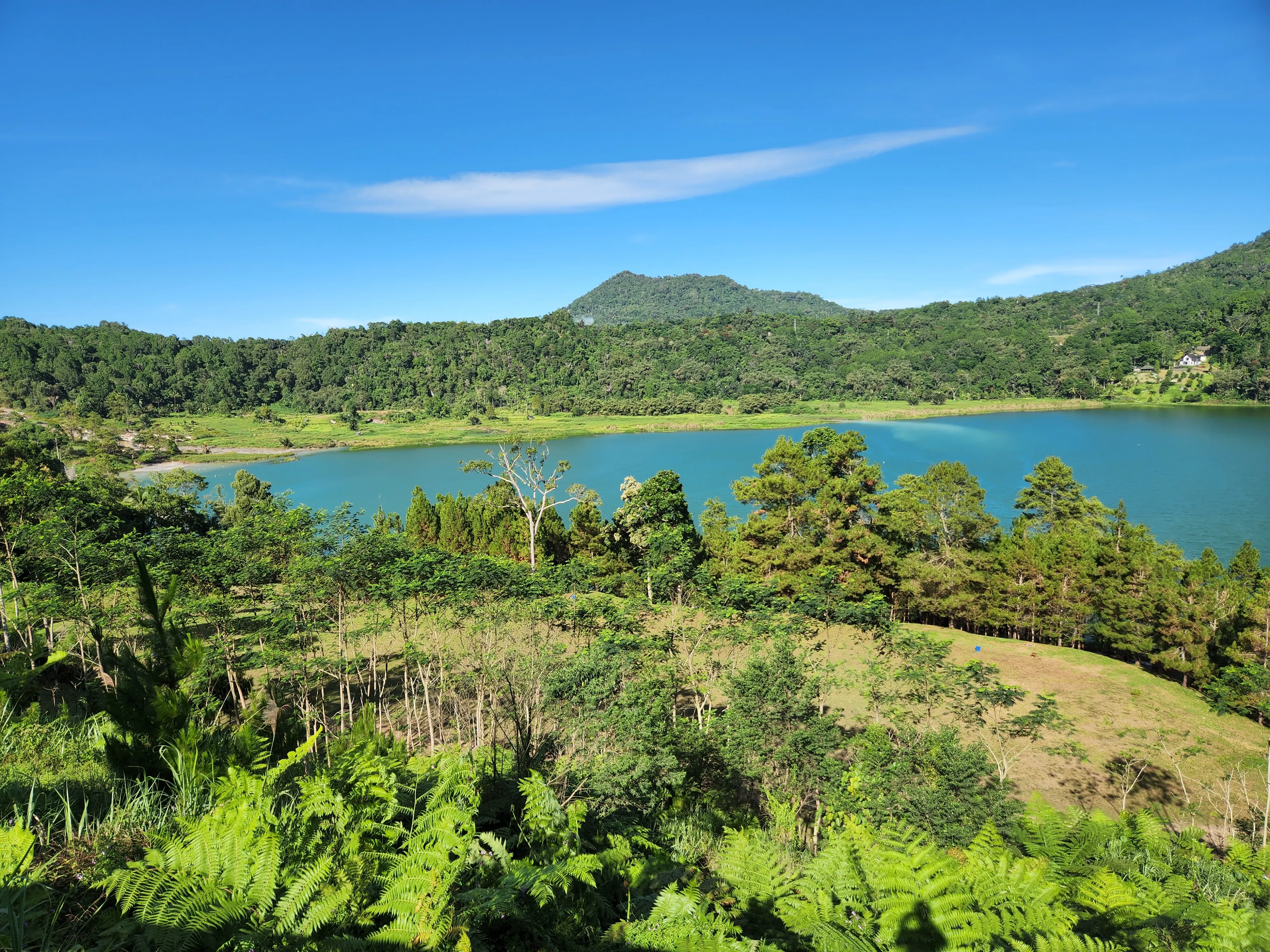 Danau Linow Oki